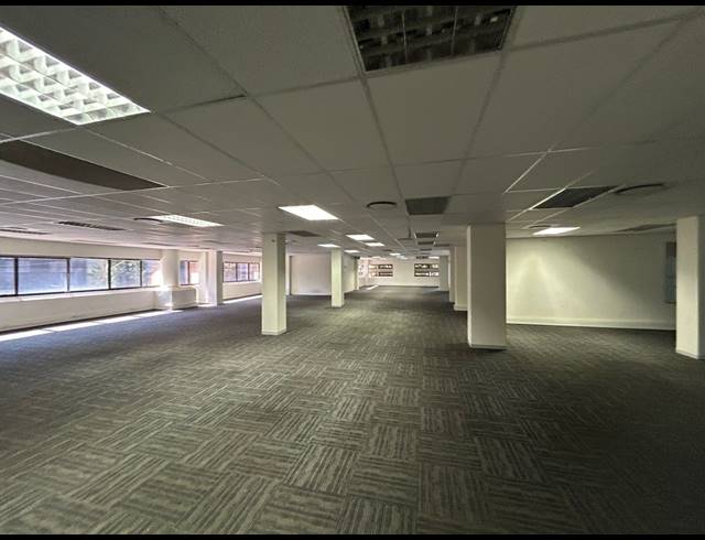 1,929M² OFFICE TO LET IN SANDTON CENTRAL
